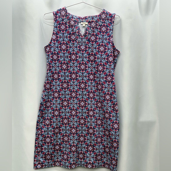 Talbots Dresses & Skirts - Talbots Petite Medallion Print Sleeveless Dress (Size SP)**